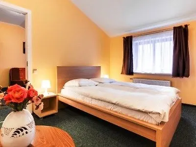 Augustine Hotel 3*