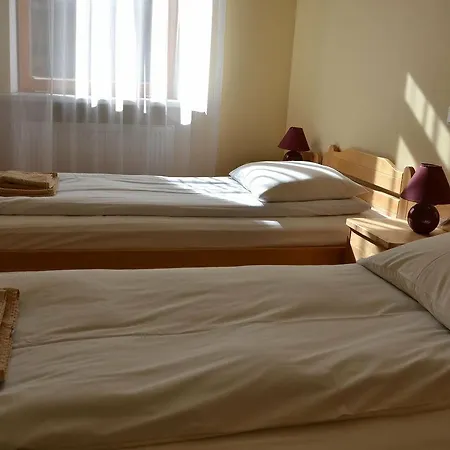 Hotell Augustine 3*